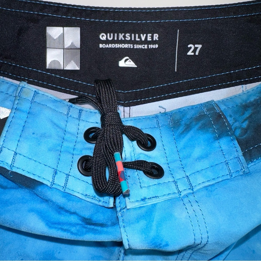 🙂4/&20 Quiksilver Board Swim Trunks - Picture 2 of 4